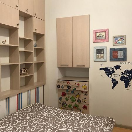 Apartment Near Deribasovskaya オデッサ エクステリア 写真